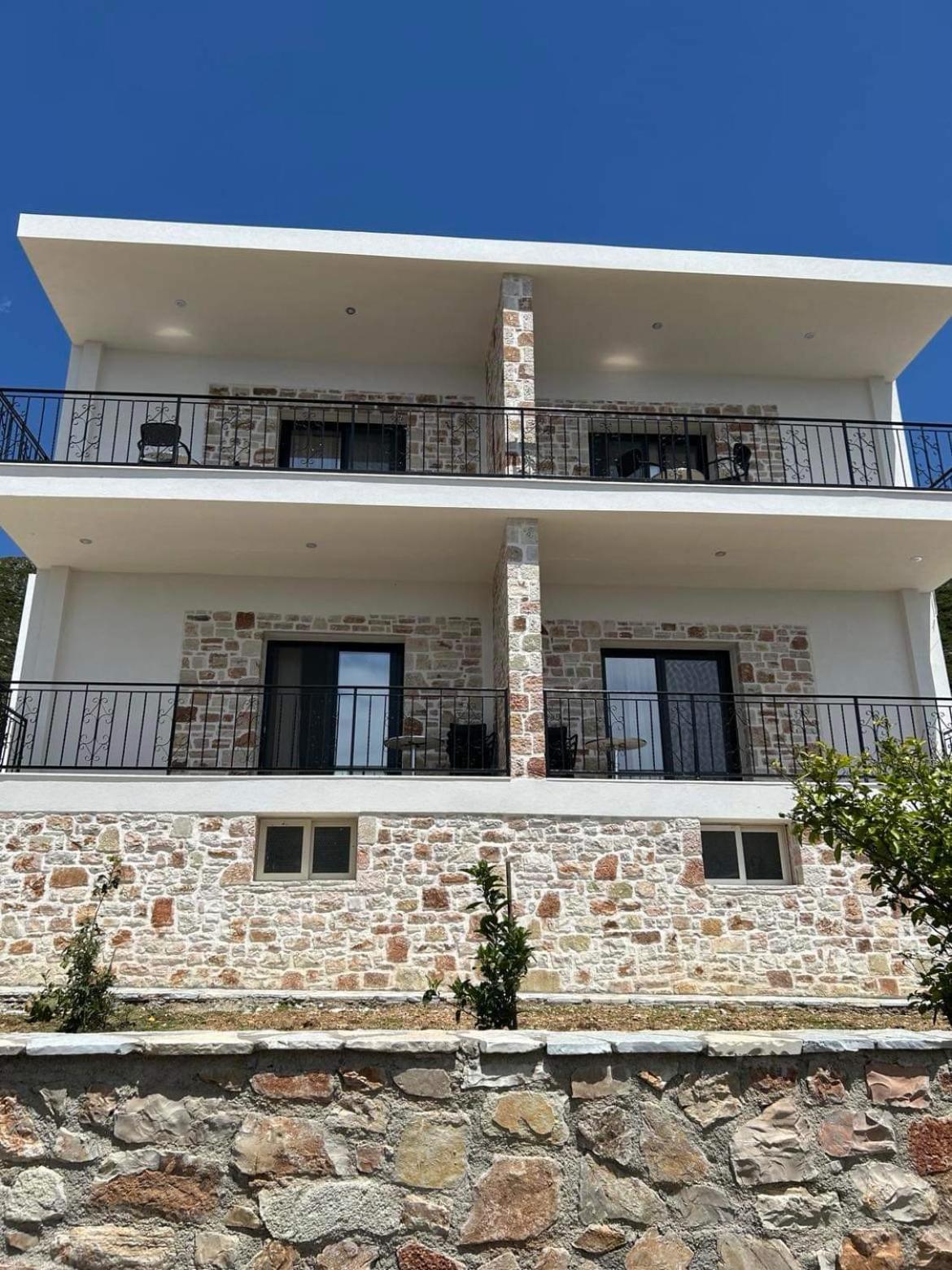 Villa Thomas Dhërmi Eksteriør bilde