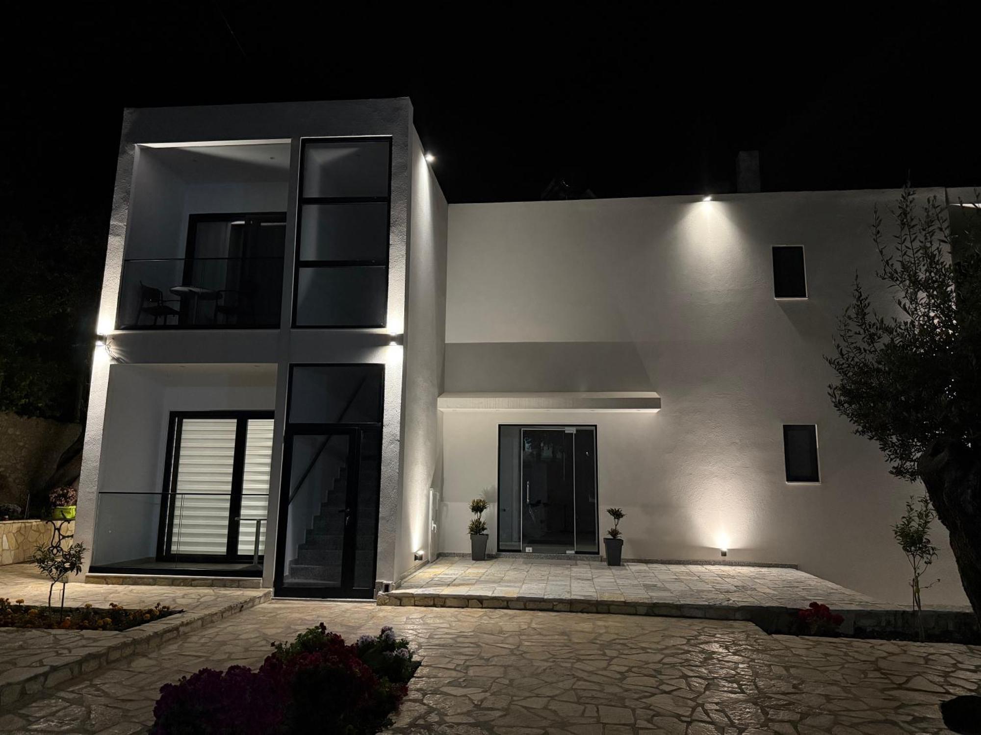 Villa Thomas Dhërmi Eksteriør bilde